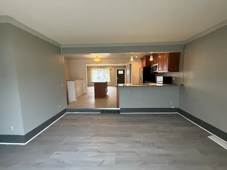 20380 Garden Ct — Photo 15