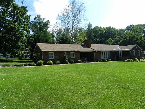 LARGE YARD, MATURE TREES