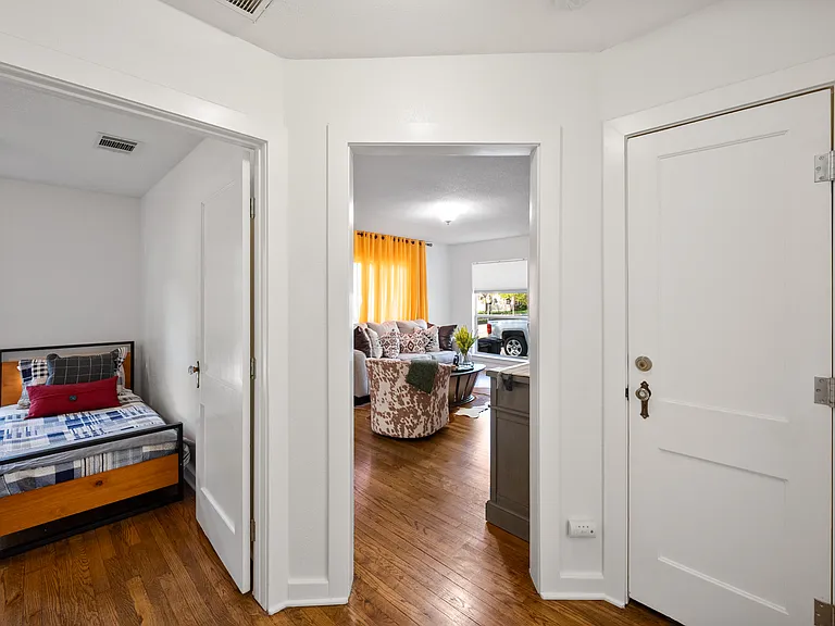 3728 Collinwood Ave — Photo 27