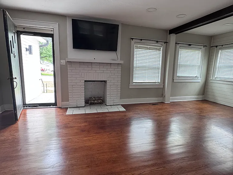 508 6th Ave — Photo 3