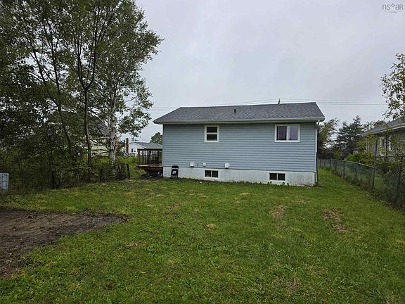 2nd image of 34 Forrest St