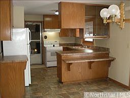 4th image of 808 1st St S