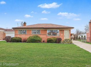 13635 Edwin Ct, Warren, MI