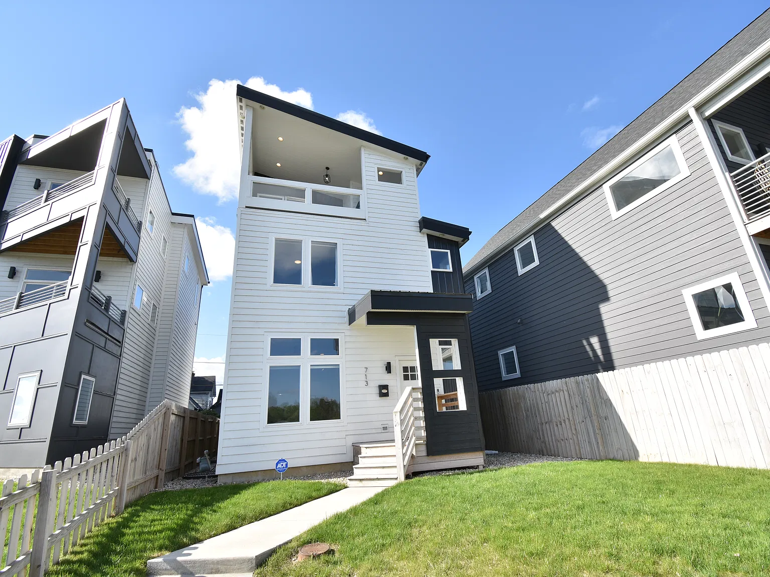 713 Prospect St — Photo 4