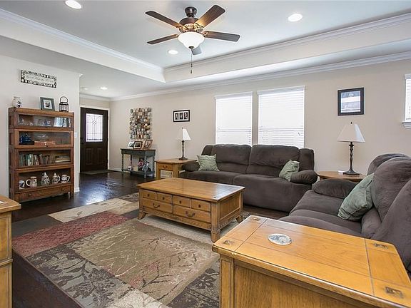4th image of 3295 Lazy Rock Ln
