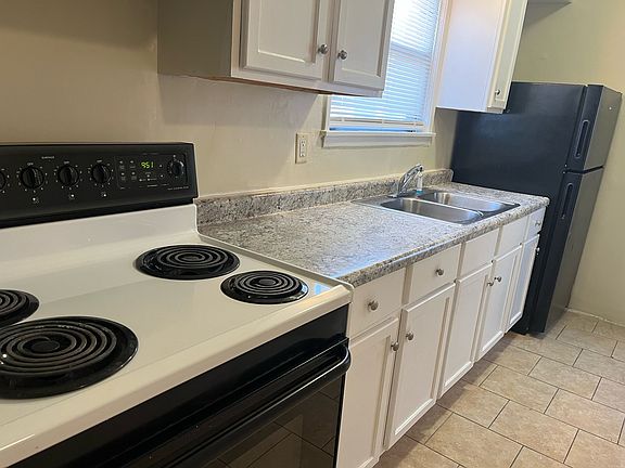 2nd image of 2237 N 38th Ave