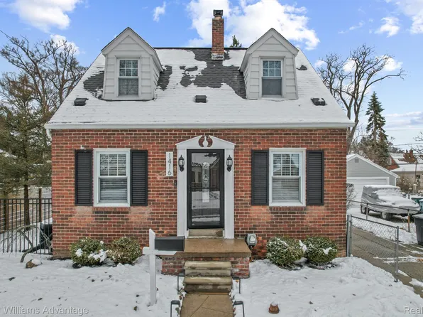 1416 W Saratoga St, Ferndale, MI 48220
