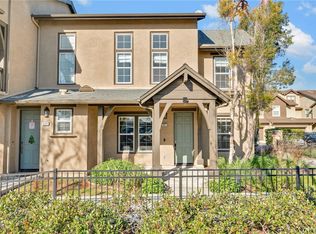 341 Feather River Pl #42, Oxnard, CA 93036