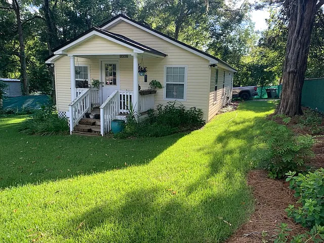 1336 Gibbs Dr — Photo 1