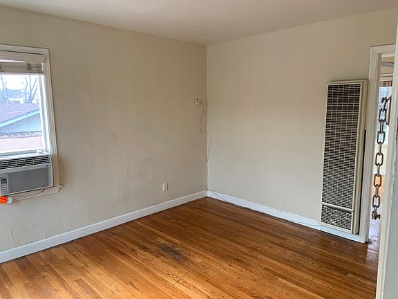 2nd image of 2121 Scott St #0