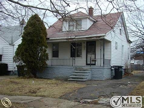 7752 Auburn.JPG