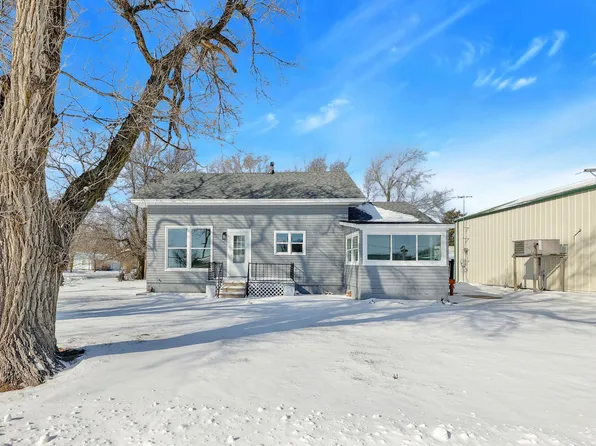 101 N Lancaster Ave, Hesston, KS 67062