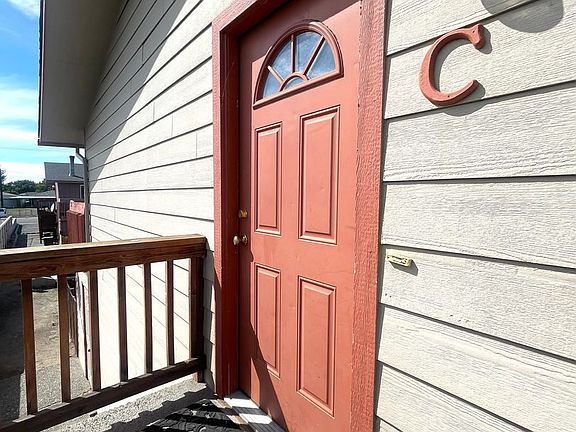 3rd image of 1905 Hoxie Ave #A-d