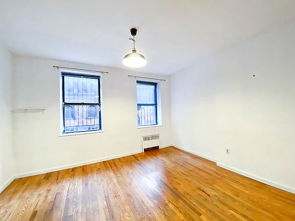 2nd image of 325 S 5th St #2C
