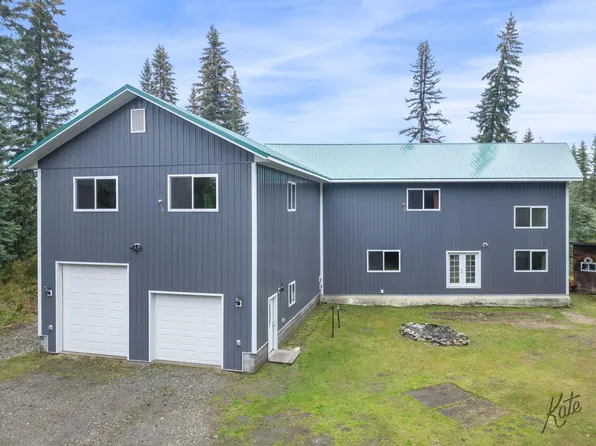 2039 Endecott Ave, North Pole, AK 99705