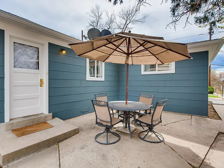216 S Irving St #1 — Photo 15