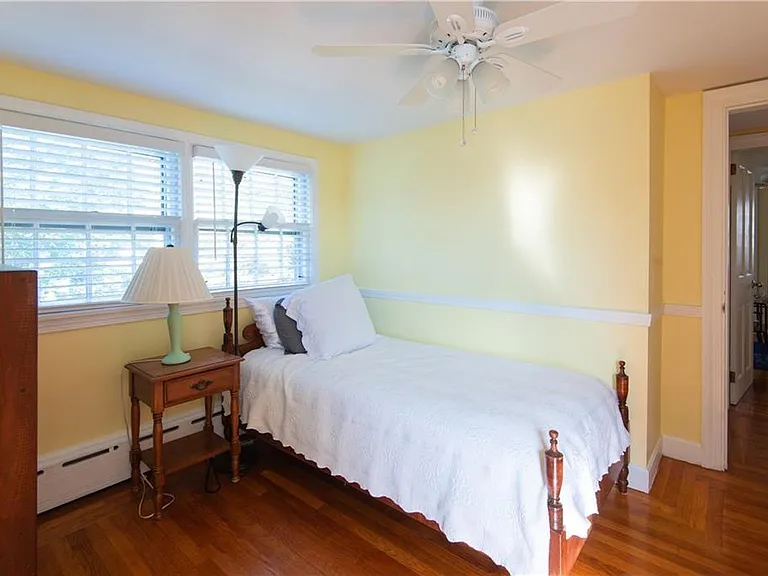8 Fenner Ave — Photo 21