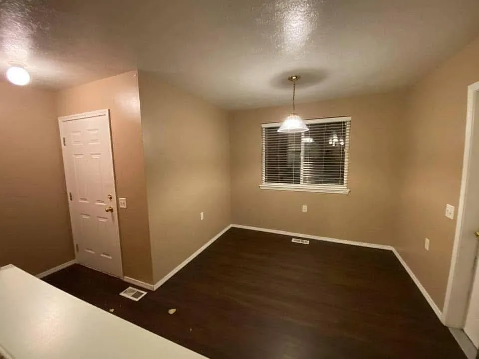 349 Morningside Dr — Photo 2