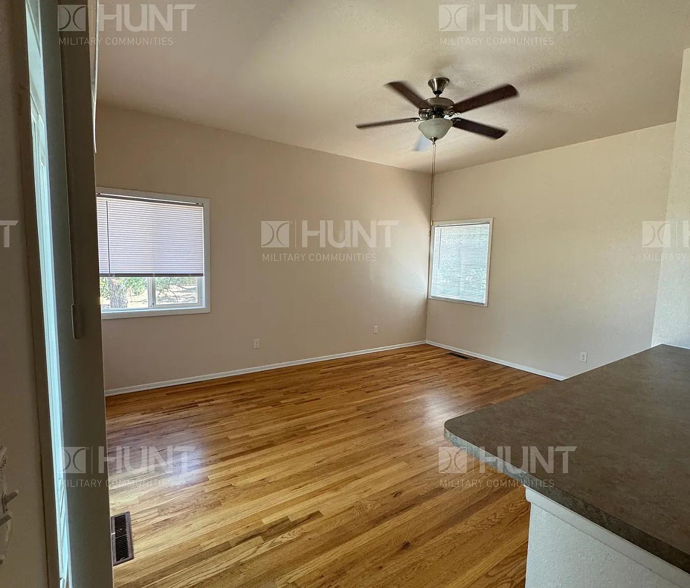 3 bed, 1385 sqft, $2,225 — Photo 2