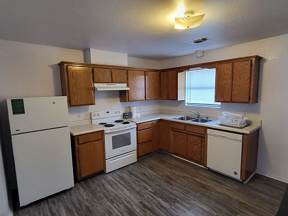 3rd image of 1304 S Avenue I #1
