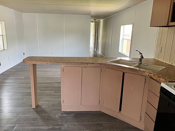 2nd image of 815 W Park Avenue Site #29