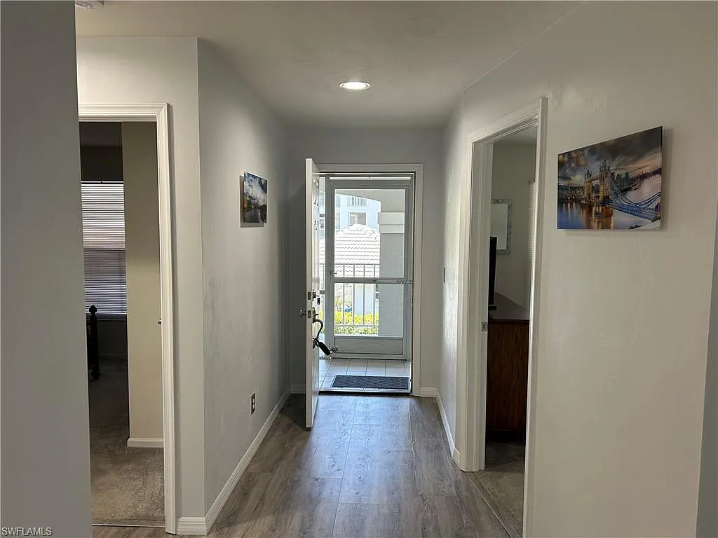 3 bed, 2.0 bath, 1288 sqft, $2,800 — Photo 4