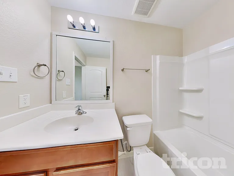 908 American Monarch Dr — Photo 14