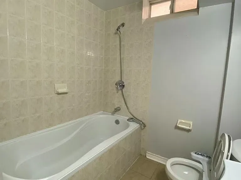 179 Leameadow Rd #BASEMENT — Photo 9