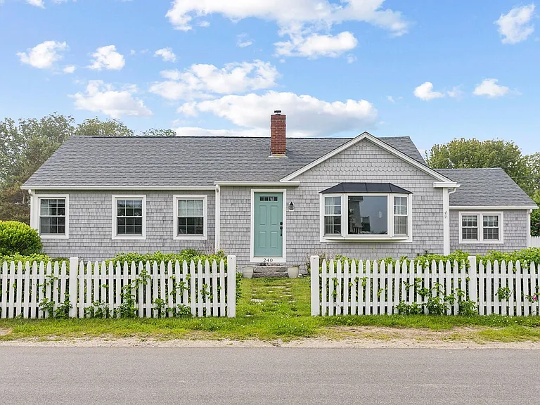 240 Island Beach Rd — Photo 2