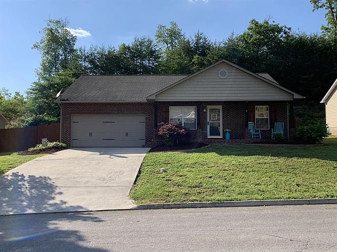 1st image of 8811 Spindlewood Ln #1
