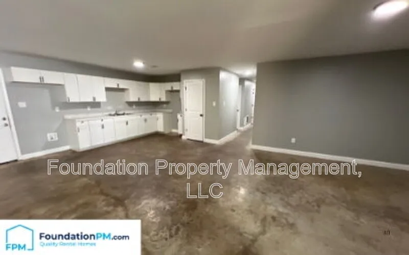 5 bed, 2.0 bath, 1921 sqft, $1,800 — Photo 3