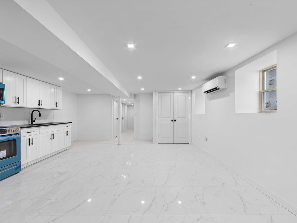 1st image of 291 Montgomery St #6