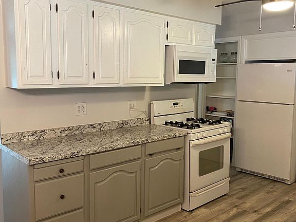 5th image of 330 Elmwood Ave