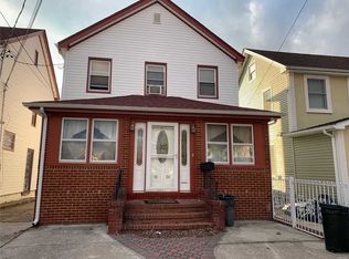 94-24 214th Pl, Jamaica, NY 11428