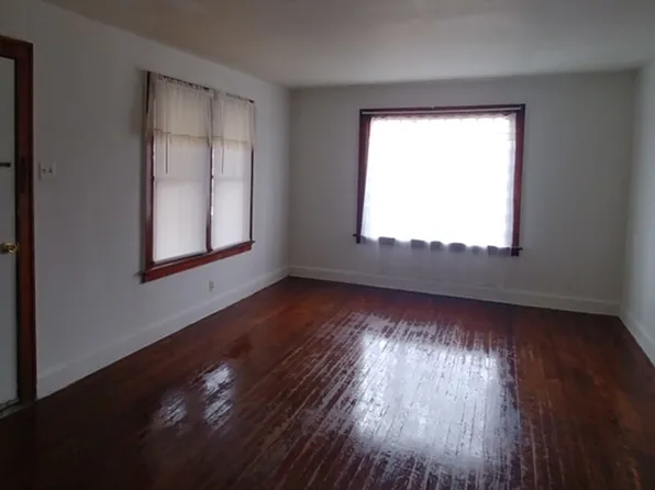 341 4th St, Lawrenceburg, IN 47025