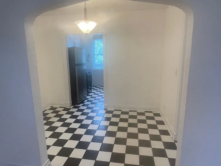 1743 Perry St #4 — Photo 8