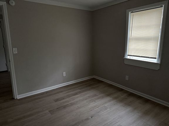5th image of 2708 Lumpkin Ct