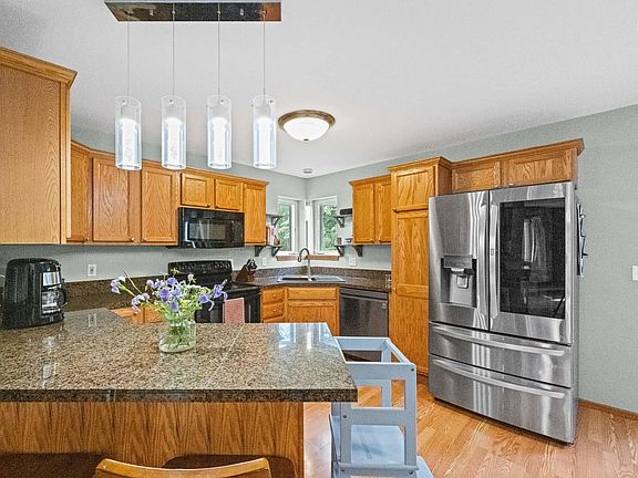 4th image of 2648 Lee Ln