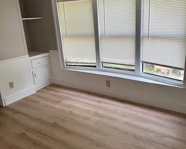 119 2nd St — Photo 3