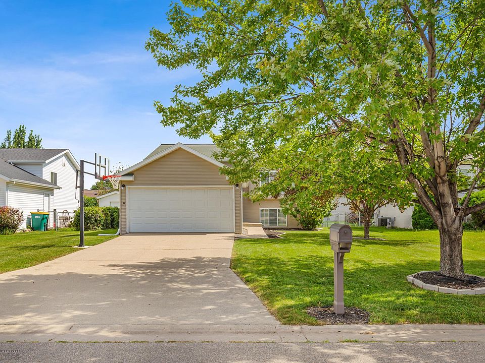 1st image of 1445 Sheyenne Park Ct