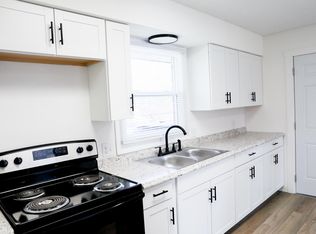 4143 W Burbank St, Springfield, MO 65802