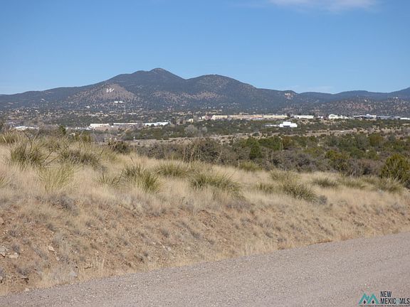 5th image of 19 Country Rd