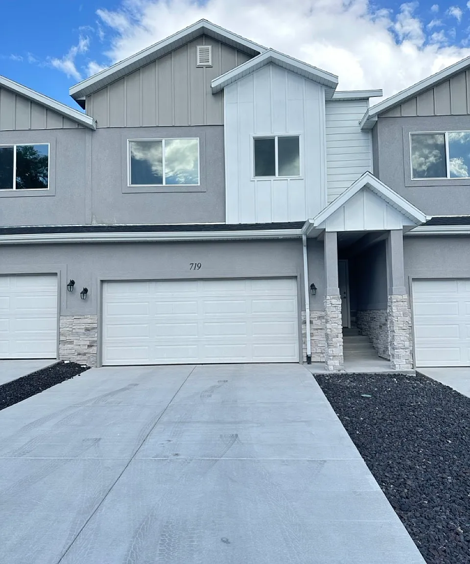 719 N 160 E - 1 — Photo 1