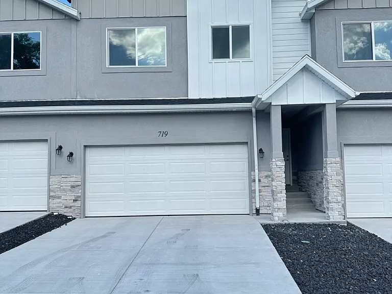 719 N 160 E #1 — Photo 1