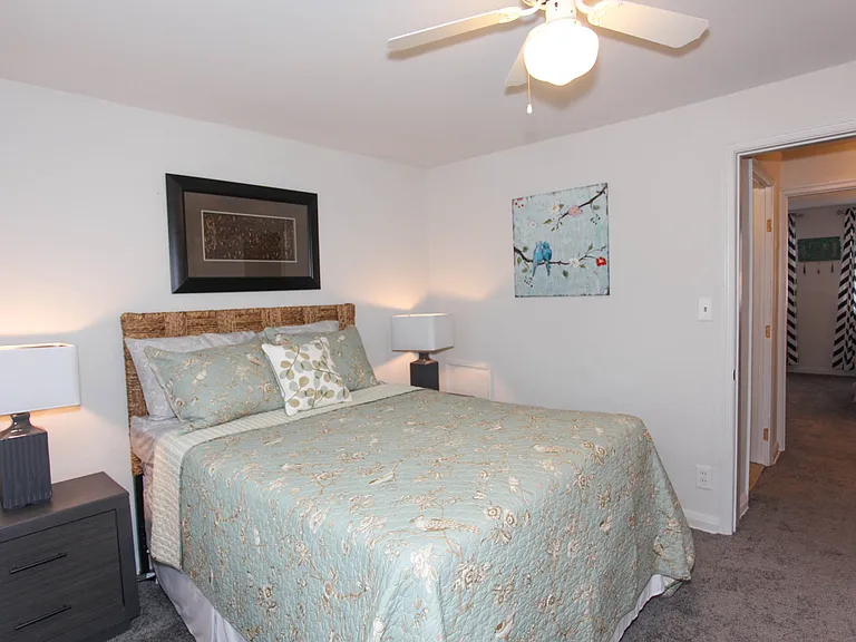 Westland Gardens Apartments and Townhouses — Photo 12