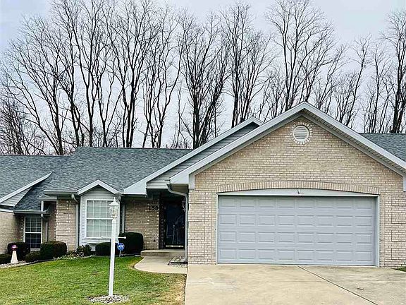 5th image of 158 S Villa Dr