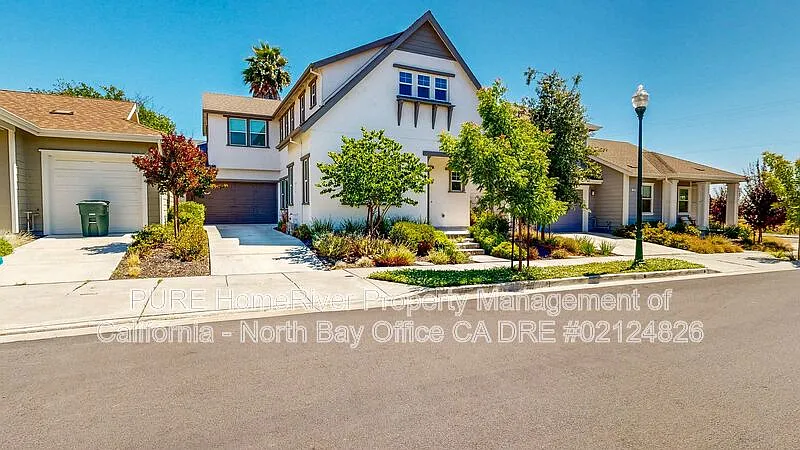 4 bed, 3.0 bath, 2332 sqft, $4,100 — Photo 1