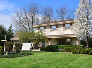 N83W16388 Kenny Ln, Menomonee Falls, WI 53051