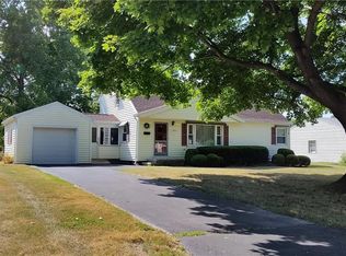 311 Armstrong Rd, Rochester, NY 14612