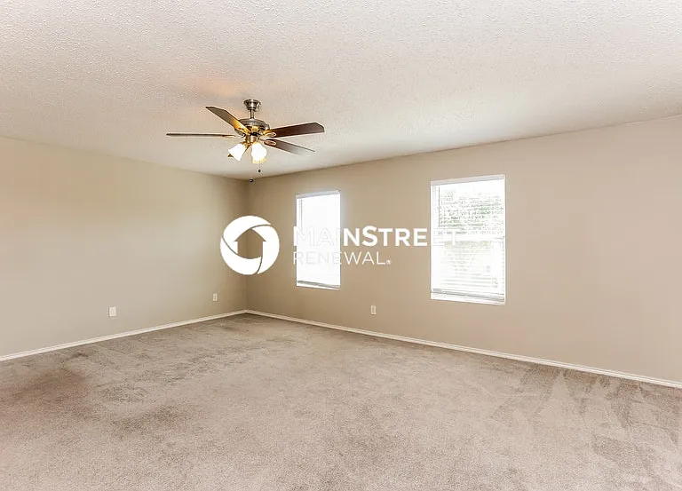3011 Clemente Dr — Photo 7
